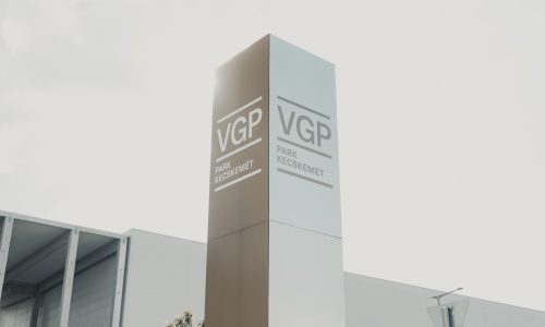 Kecskemét VGP Park iroda és raktár